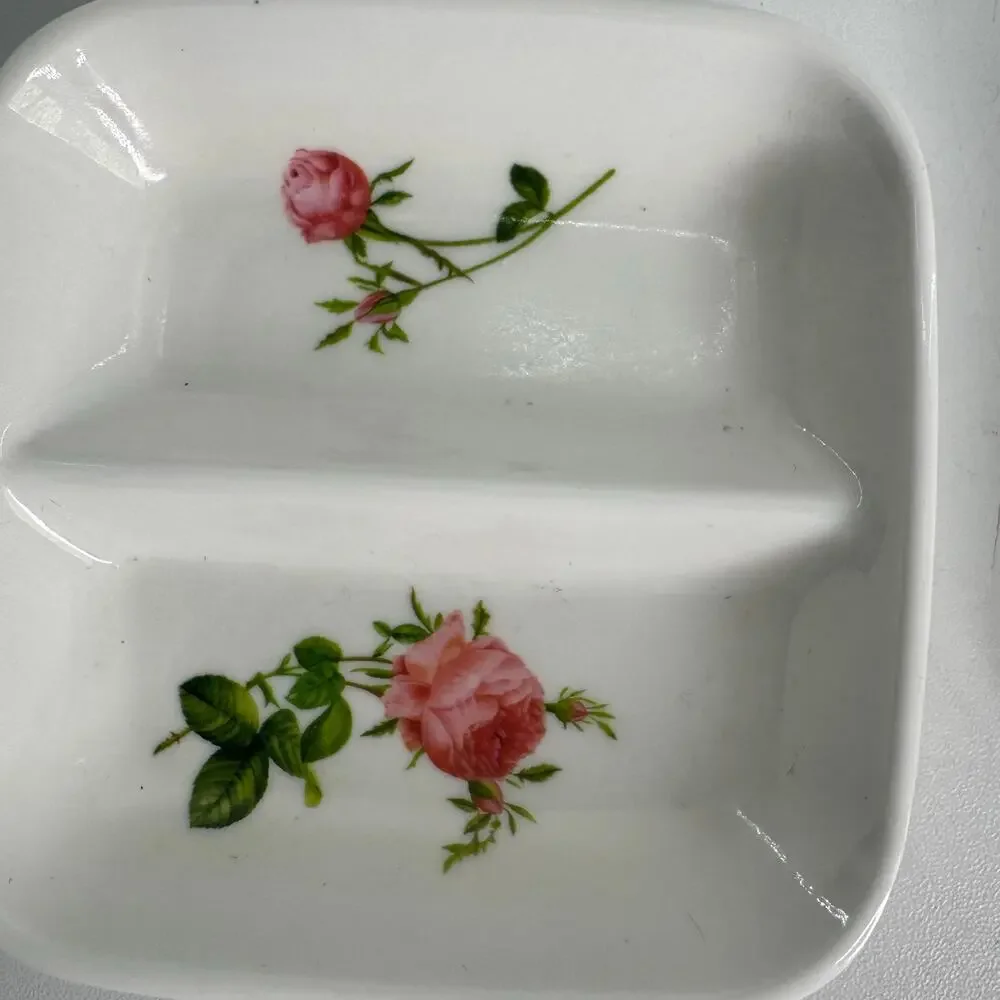 Set of 2 Vintage Melamine White Floral Trinket Ring Dishes